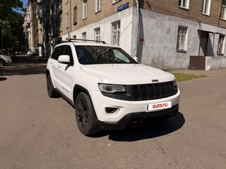 2013 Jeep Grand Cherokee IV (WK2) Рестайлинг, белый, 2000000 рублей, вид 1