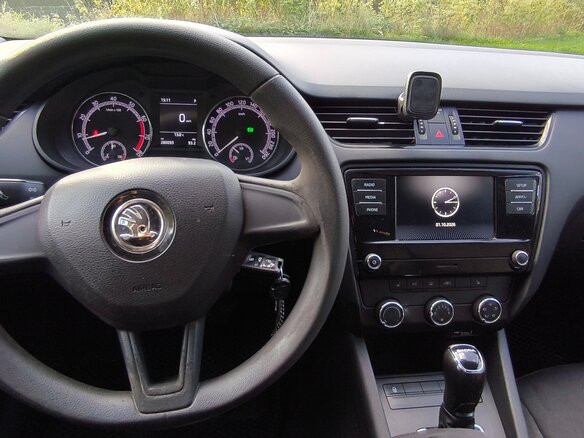 2020 Skoda Octavia III (A7) Рестайлинг, белый, 1000000 рублей - вид 7