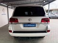 2015 Toyota Land Cruiser 200 Series Рестайлинг 2, белый - вид 3