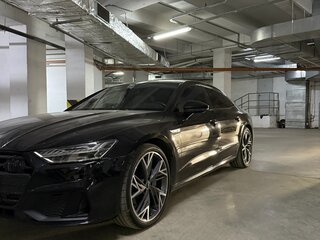 2022 Audi A7 L 45 TFSI II (4K), чёрный, 5350000 рублей, вид 1