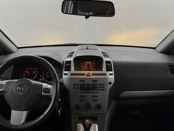 2012 Opel Zafira B Рестайлинг, серебристый - вид 4