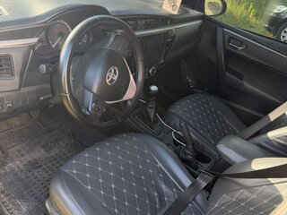 2013 Toyota Corolla XI (E160, E170, E180), серебристый, 920000 рублей, вид 5