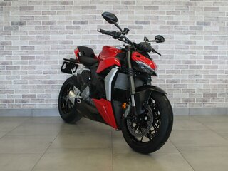 2022 Ducati Streetfighter V2, красный, 1350000 рублей, вид 1