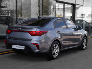 2017 Kia Rio IV, серый, 1398000 рублей, вид 5
