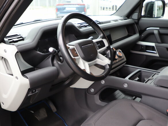 2020 Land Rover Defender 110 II, чёрный, 3890000 рублей - вид 12