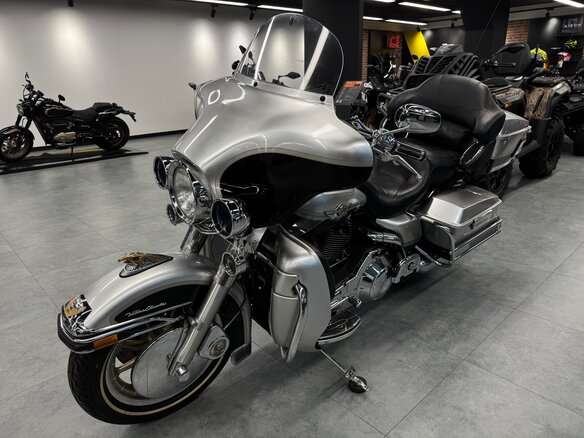2003 Harley-Davidson Electra Glide, серебристый, 890000 рублей - вид 4