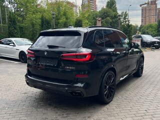 2021 BMW X5 M50i IV (G05/G18), чёрный, 10500000 рублей, вид 4