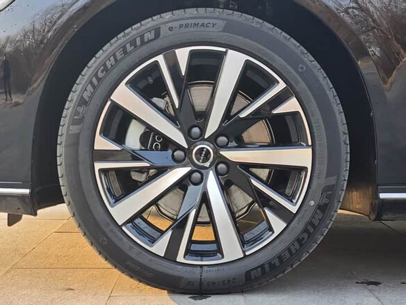 2026 Volvo S90 II Рестайлинг 2, чёрный, 5313379 рублей - вид 13