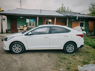 2020 Hyundai Solaris II Рестайлинг, белый, 1400000 рублей, вид 3