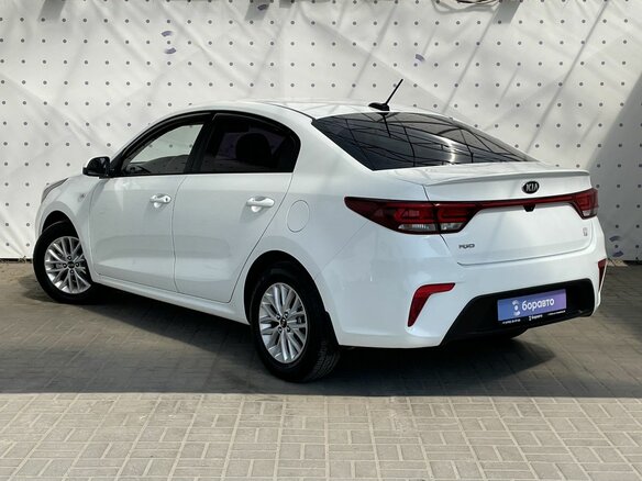 2019 Kia Rio IV, белый - вид 4