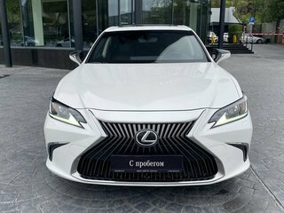 2020 Lexus ES 250 VII, белый, 3159000 рублей, вид 3