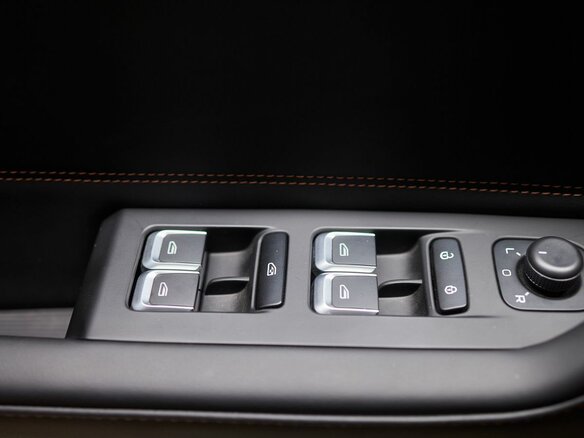 2026 Geely Okavango I Рестайлинг, серый - вид 11