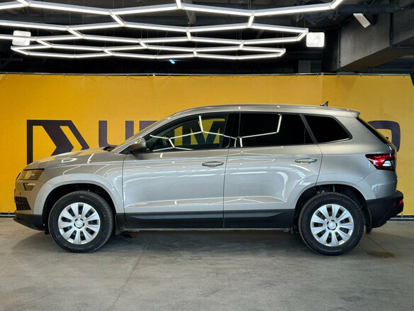2021 Skoda Karoq I, коричневый, 2349000 рублей - вид 6