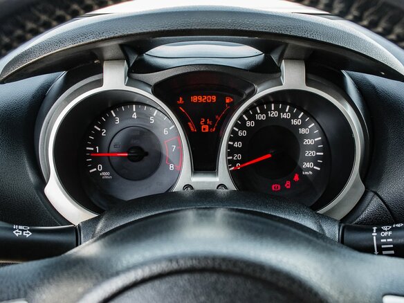 2011 Nissan Juke I, серебристый, 770000 рублей - вид 15