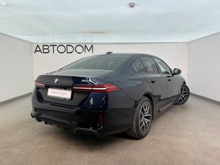 2025 BMW 5 серии 520i VIII (G60/G61/G68), чёрный, 6990000 рублей, вид 2