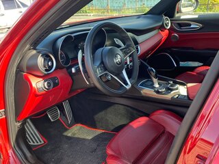 2017 Alfa Romeo Giulia II (952), красный, 3000000 рублей, вид 4
