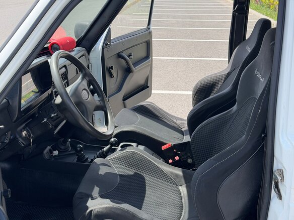2013 Lada (ВАЗ) 2121 (4x4) I Рестайлинг, белый, 435000 рублей - вид 10