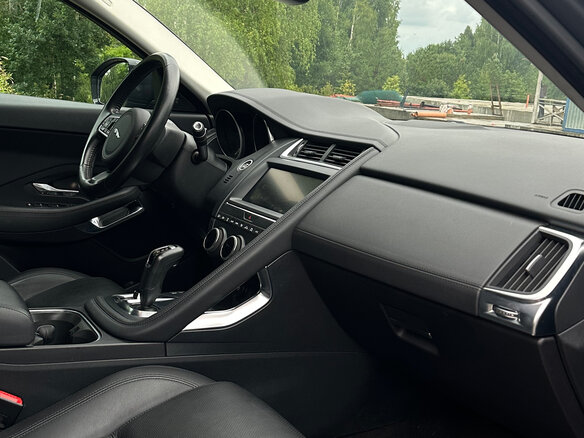 2018 Jaguar E-Pace I, серый, 2790000 рублей - вид 13
