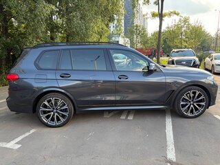 2021 BMW X7 M50d I (G07), серый, 10800000 рублей, вид 5