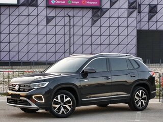 2022 Volkswagen Tayron I, серый, 2390000 рублей, вид 3