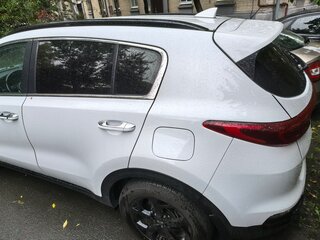 2019 Kia Sportage IV Рестайлинг, белый, 2180000 рублей, вид 4
