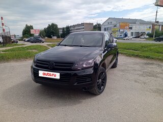 2010 Volkswagen Touareg II, чёрный, 1520000 рублей, вид 2