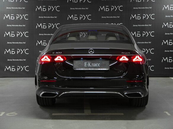 2026 Mercedes-Benz E-Класс 300 VI (W214, S214), чёрный - вид 5