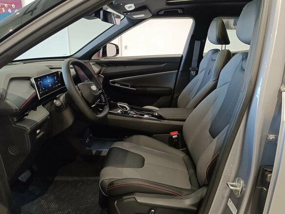 2026 Geely Cityray, серебристый, 3344990 рублей - вид 5
