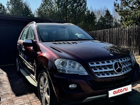 2008 Mercedes-Benz M-Класс 350 II (W164) Рестайлинг, красный, 1050000 рублей, вид 2