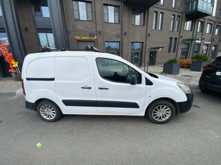 2011 Citroen Berlingo II, белый, 450000 рублей, вид 2