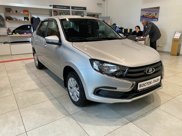 2026 Lada (ВАЗ) Granta I Рестайлинг, коричневый - вид 2
