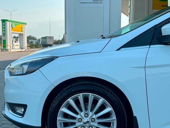 2018 Ford Focus III Рестайлинг, белый, 1100000 рублей - вид 6