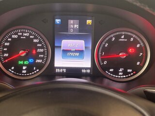 2016 Mercedes-Benz C-Класс 180 IV (W205), чёрный, 1800000 рублей, вид 3