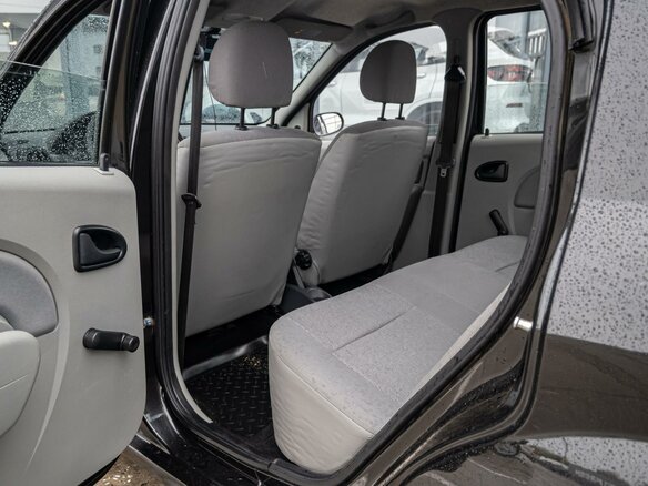 2009 Renault Logan I, чёрный - вид 10