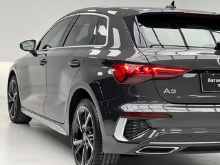 2023 Audi A3 Sportback 35 TFSI IV (8Y), чёрный, 2190000 рублей, вид 4