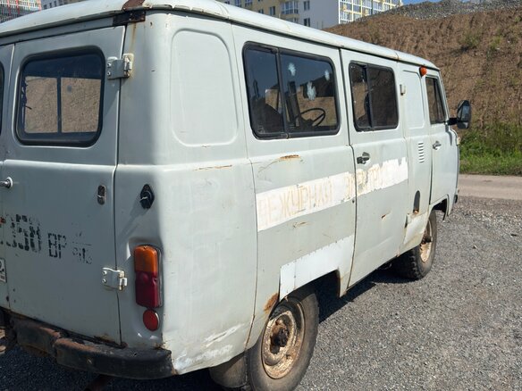 2003 УАЗ 3962, белый, 250000 рублей - вид 8