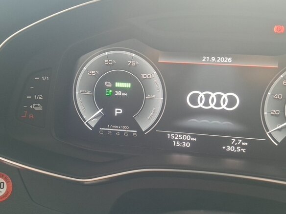 2021 Audi A6 55 TFSI e V (C8), серый, 4200000 рублей - вид 11