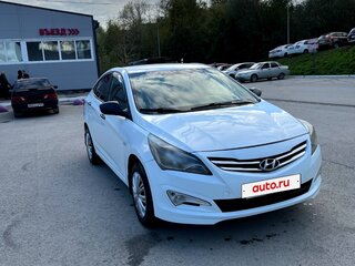 2016 Hyundai Solaris I Рестайлинг, белый, 525000 рублей, вид 3