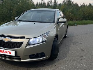 2010 Chevrolet Cruze I, бежевый, 505000 рублей, вид 3