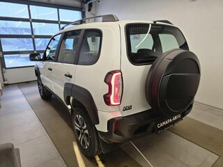 2026 Lada (ВАЗ) Niva Travel I Рестайлинг, белый, 1717000 рублей, вид 2