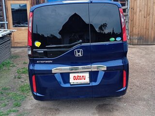 2017 Honda Stepwgn V, синий, 1650000 рублей, вид 2