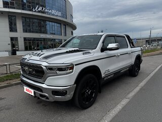 2021 Ram 1500 Quad Cab V, белый, 6995000 рублей, вид 1