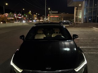 2020 Kia K5 III, чёрный, 1400000 рублей, вид 2