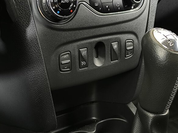2020 Renault Logan Stepway II Рестайлинг, серый, 1370000 рублей - вид 17