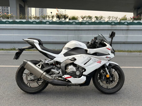 2026 Voge RR500S, белый, 554800 рублей, вид 1