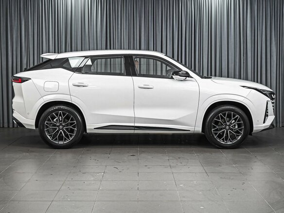 2025 Changan UNI-Z iDD, белый - вид 4
