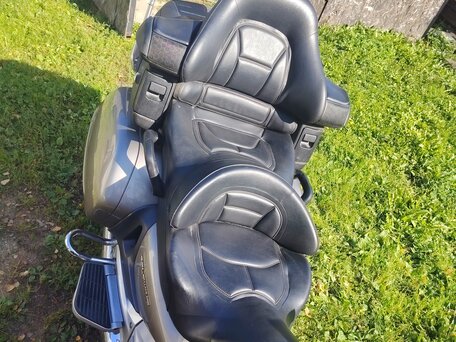 2002 Honda GL 1800 Gold Wing, серый, 700000 рублей, вид 5