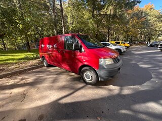 2008 Volkswagen Transporter, красный, 900000 рублей, вид 2