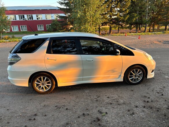 2011 Honda Fit Shuttle I, белый, 880000 рублей - вид 5