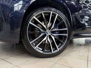 2021 BMW X5 40i IV (G05/G18), синий, 8600000 рублей, вид 4